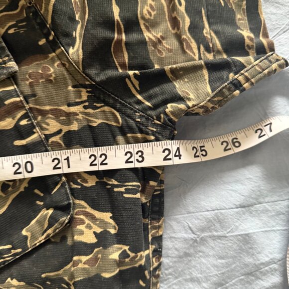 Taylor Stitch The Jungle Shirt in Tiger Camo - Size XL/44 - Picture 5 of 6